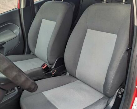 Форд Фиеста 2011 в Белой Церкве на Automoto.ua Красный Форд Фиеста, объемом двигателя 1.2 л и пробегом 239 тыс. км за 5400 $, фото 38 на Automoto.ua