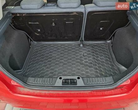 Форд Фиеста 2011 в Белой Церкве на Automoto.ua Красный Форд Фиеста, объемом двигателя 1.2 л и пробегом 239 тыс. км за 5400 $, фото 52 на Automoto.ua