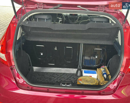 Форд Фиеста 2011 в Одессе на Automoto.ua Красный Форд Фиеста, объемом двигателя 1.4 л и пробегом 65 тыс. км за 7300 $, фото 26 на Automoto.ua