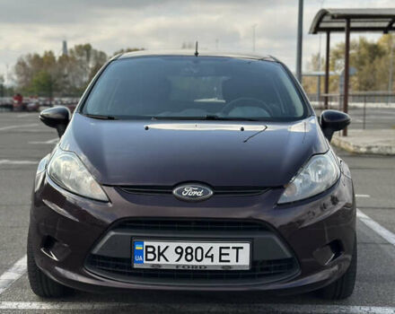 Форд Фієста 2011 у Києві на Automoto.ua Червоний Форд Фієста, об'ємом двигуна 1.24 л та пробігом 170 тис. км за 5500 $, фото 1 на Automoto.ua