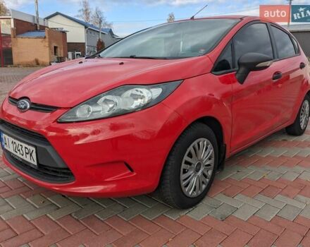 Форд Фиеста 2011 в Белой Церкве на Automoto.ua Красный Форд Фиеста, объемом двигателя 1.2 л и пробегом 239 тыс. км за 5400 $, фото 5 на Automoto.ua