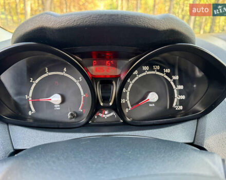 Форд Фиеста 2011 в Киеве на Automoto.ua Красный Форд Фиеста, объемом двигателя 1.4 л и пробегом 157 тыс. км за 6600 $, фото 22 на Automoto.ua