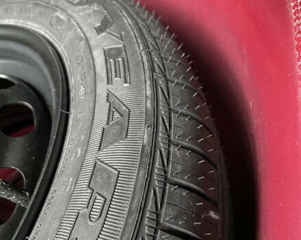 Красный Форд Фиеста, объемом двигателя 1.4 л и пробегом 65 тыс. км за 8300 $, фото 93 на Automoto.ua