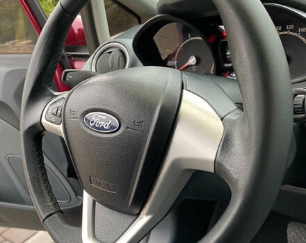 Красный Форд Фиеста, объемом двигателя 1.4 л и пробегом 65 тыс. км за 8300 $, фото 79 на Automoto.ua