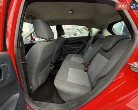 Красный Форд Фиеста, объемом двигателя 1.39 л и пробегом 132 тыс. км за 7300 $, фото 16 на Automoto.ua