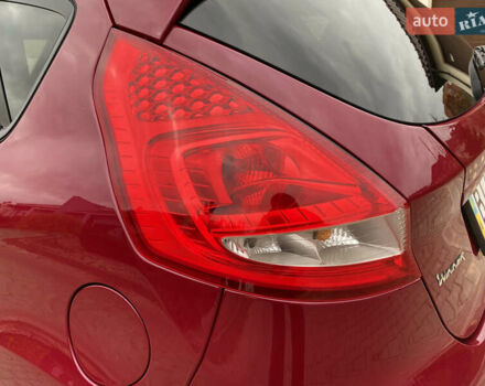 Красный Форд Фиеста, объемом двигателя 1.4 л и пробегом 65 тыс. км за 8300 $, фото 24 на Automoto.ua