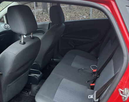 Червоний Форд Фієста, об'ємом двигуна 1.24 л та пробігом 148 тис. км за 5500 $, фото 12 на Automoto.ua