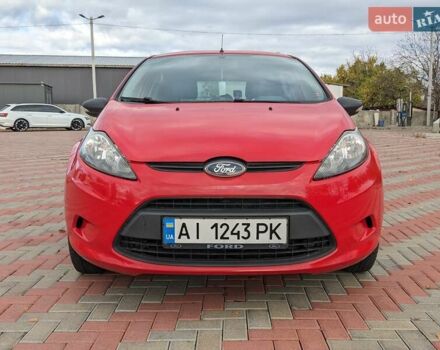 Форд Фиеста 2011 в Белой Церкве на Automoto.ua Красный Форд Фиеста, объемом двигателя 1.2 л и пробегом 239 тыс. км за 5400 $, фото 9 на Automoto.ua