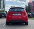 Красный Форд Фиеста, объемом двигателя 1.4 л и пробегом 132 тыс. км за 6830 $, фото 6 на Automoto.ua