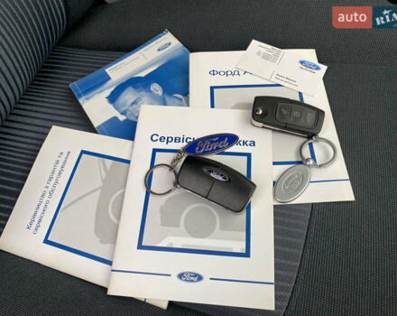 Красный Форд Фиеста, объемом двигателя 1.4 л и пробегом 65 тыс. км за 8300 $, фото 97 на Automoto.ua