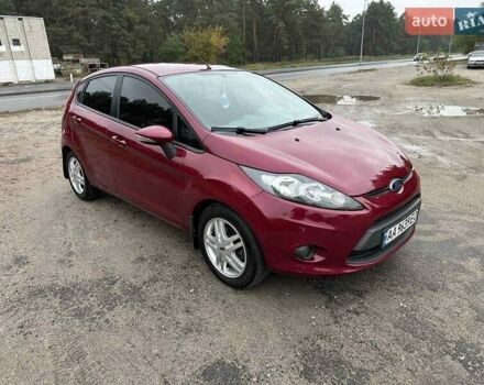 Форд Фиеста 2011 в Киеве на Automoto.ua Красный Форд Фиеста, объемом двигателя 1.39 л и пробегом 94 тыс. км за 8300 $, фото 19 на Automoto.ua