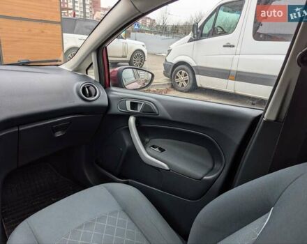 Червоний Форд Фієста, об'ємом двигуна 1.4 л та пробігом 134 тис. км за 5750 $, фото 7 на Automoto.ua