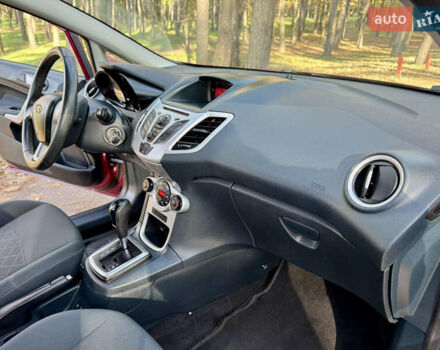 Форд Фиеста 2011 в Киеве на Automoto.ua Красный Форд Фиеста, объемом двигателя 1.4 л и пробегом 157 тыс. км за 6600 $, фото 21 на Automoto.ua