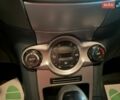 Червоний Форд Фієста, об'ємом двигуна 1.4 л та пробігом 135 тис. км за 6900 $, фото 24 на Automoto.ua