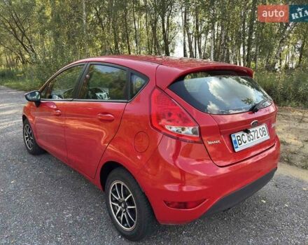Красный Форд Фиеста, объемом двигателя 1.24 л и пробегом 91 тыс. км за 5600 $, фото 7 на Automoto.ua