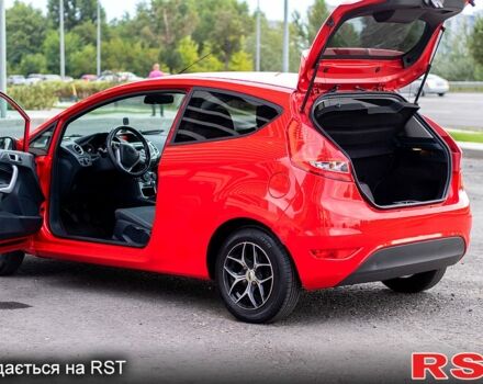 Красный Форд Фиеста, объемом двигателя 1.6 л и пробегом 197 тыс. км за 6800 $, фото 2 на Automoto.ua