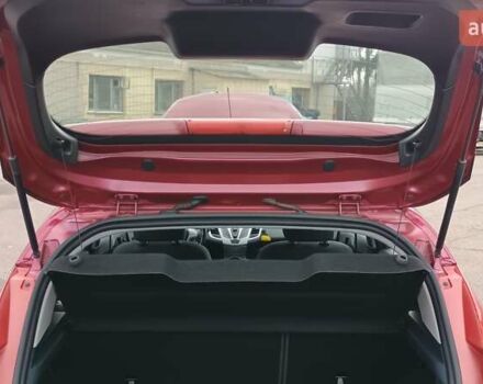 Красный Форд Фиеста, объемом двигателя 1.39 л и пробегом 118 тыс. км за 7000 $, фото 34 на Automoto.ua