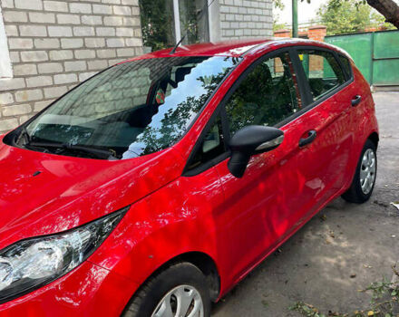 Червоний Форд Фієста, об'ємом двигуна 1.24 л та пробігом 40 тис. км за 7200 $, фото 1 на Automoto.ua