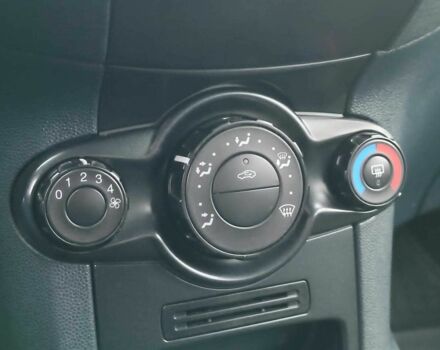 Форд Фієста 2012 у Харкові на Automoto.ua Червоний Форд Фієста, об'ємом двигуна 1.2 л та пробігом 109 тис. км за 5790 $, фото 21 на Automoto.ua