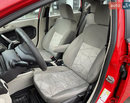 Красный Форд Фиеста, объемом двигателя 1.6 л и пробегом 237 тыс. км за 6500 $, фото 18 на Automoto.ua