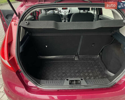 Червоний Форд Фієста, об'ємом двигуна 1.4 л та пробігом 119 тис. км за 7650 $, фото 24 на Automoto.ua