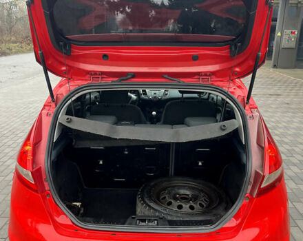 Красный Форд Фиеста, объемом двигателя 1.25 л и пробегом 213 тыс. км за 4850 $, фото 14 на Automoto.ua