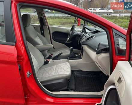 Красный Форд Фиеста, объемом двигателя 1.6 л и пробегом 237 тыс. км за 6500 $, фото 26 на Automoto.ua