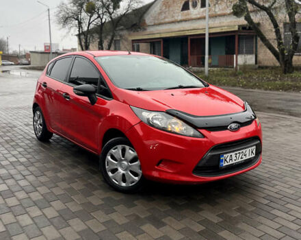 Красный Форд Фиеста, объемом двигателя 1.25 л и пробегом 213 тыс. км за 4850 $, фото 1 на Automoto.ua