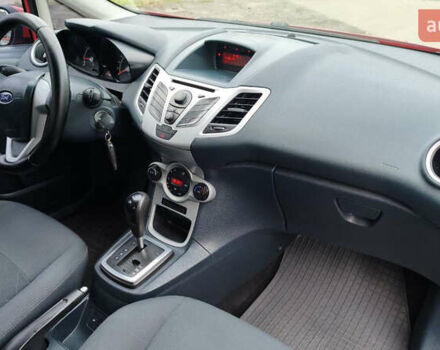 Красный Форд Фиеста, объемом двигателя 1.4 л и пробегом 193 тыс. км за 7500 $, фото 28 на Automoto.ua