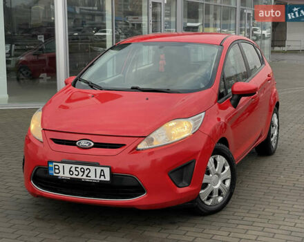 Красный Форд Фиеста, объемом двигателя 1.6 л и пробегом 237 тыс. км за 6500 $, фото 1 на Automoto.ua