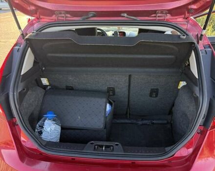 Красный Форд Фиеста, объемом двигателя 1.6 л и пробегом 120 тыс. км за 6800 $, фото 8 на Automoto.ua