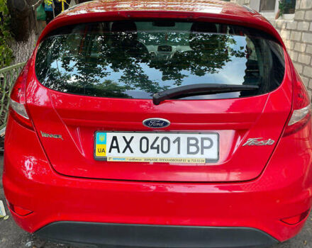 Червоний Форд Фієста, об'ємом двигуна 1.24 л та пробігом 40 тис. км за 7200 $, фото 2 на Automoto.ua