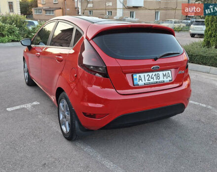 Красный Форд Фиеста, объемом двигателя 1.4 л и пробегом 185 тыс. км за 5700 $, фото 3 на Automoto.ua