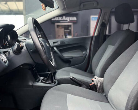 Красный Форд Фиеста, объемом двигателя 1.25 л и пробегом 213 тыс. км за 4850 $, фото 8 на Automoto.ua