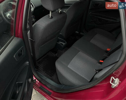 Червоний Форд Фієста, об'ємом двигуна 1.4 л та пробігом 119 тис. км за 7650 $, фото 22 на Automoto.ua