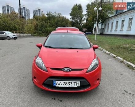 Форд Фиеста 2012 в Киеве на Automoto.ua Красный Форд Фиеста, объемом двигателя 1.39 л и пробегом 104 тыс. км за 7500 $, фото 3 на Automoto.ua