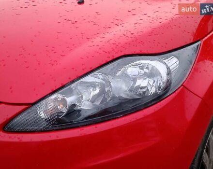 Форд Фієста 2012 у Харкові на Automoto.ua Червоний Форд Фієста, об'ємом двигуна 1.2 л та пробігом 109 тис. км за 5790 $, фото 4 на Automoto.ua