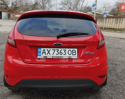 Красный Форд Фиеста, объемом двигателя 1.4 л и пробегом 193 тыс. км за 7500 $, фото 7 на Automoto.ua