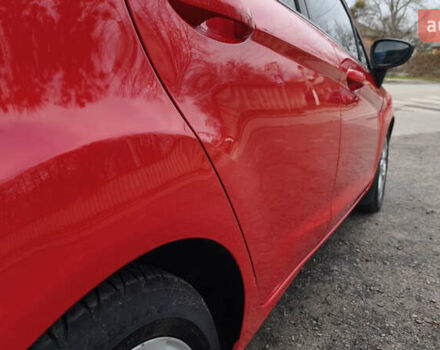 Красный Форд Фиеста, объемом двигателя 1.4 л и пробегом 193 тыс. км за 7500 $, фото 14 на Automoto.ua