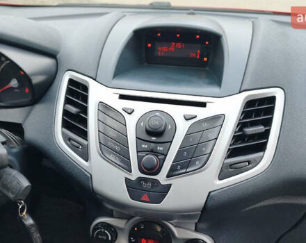 Красный Форд Фиеста, объемом двигателя 1.4 л и пробегом 193 тыс. км за 7500 $, фото 29 на Automoto.ua