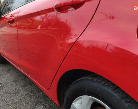 Красный Форд Фиеста, объемом двигателя 1.4 л и пробегом 193 тыс. км за 7500 $, фото 15 на Automoto.ua