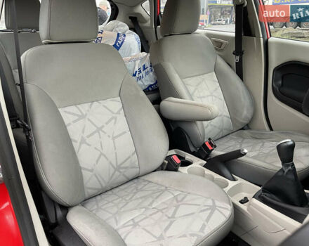 Красный Форд Фиеста, объемом двигателя 1.6 л и пробегом 237 тыс. км за 6500 $, фото 27 на Automoto.ua