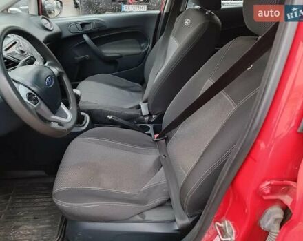 Форд Фієста 2012 у Харкові на Automoto.ua Червоний Форд Фієста, об'ємом двигуна 1.2 л та пробігом 109 тис. км за 5790 $, фото 15 на Automoto.ua