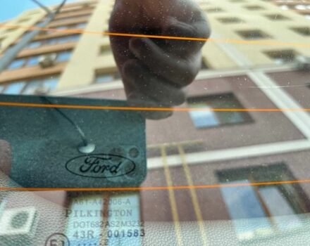 Красный Форд Фиеста, объемом двигателя 1.2 л и пробегом 129 тыс. км за 5500 $, фото 13 на Automoto.ua