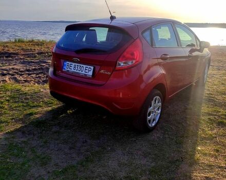 Червоний Форд Фієста, об'ємом двигуна 1.6 л та пробігом 226 тис. км за 6800 $, фото 4 на Automoto.ua