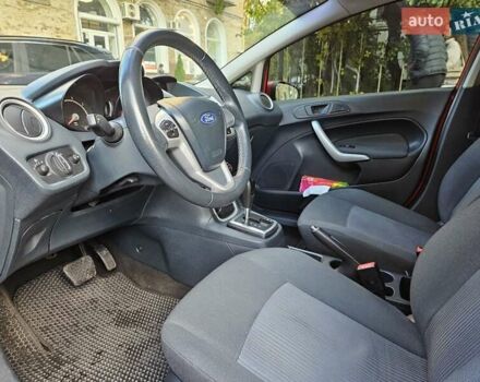 Форд Фиеста 2012 в Киеве на Automoto.ua Красный Форд Фиеста, объемом двигателя 1.39 л и пробегом 104 тыс. км за 7500 $, фото 7 на Automoto.ua
