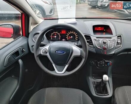 Форд Фієста 2012 у Харкові на Automoto.ua Червоний Форд Фієста, об'ємом двигуна 1.2 л та пробігом 109 тис. км за 5790 $, фото 24 на Automoto.ua