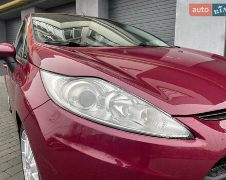 Червоний Форд Фієста, об'ємом двигуна 1.4 л та пробігом 119 тис. км за 7650 $, фото 4 на Automoto.ua