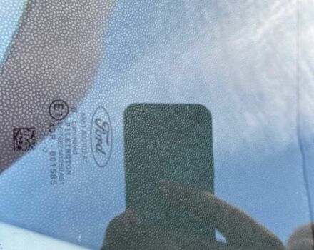 Красный Форд Фиеста, объемом двигателя 1.2 л и пробегом 129 тыс. км за 5500 $, фото 12 на Automoto.ua