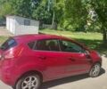 Красный Форд Фиеста, объемом двигателя 1.4 л и пробегом 257 тыс. км за 6000 $, фото 3 на Automoto.ua